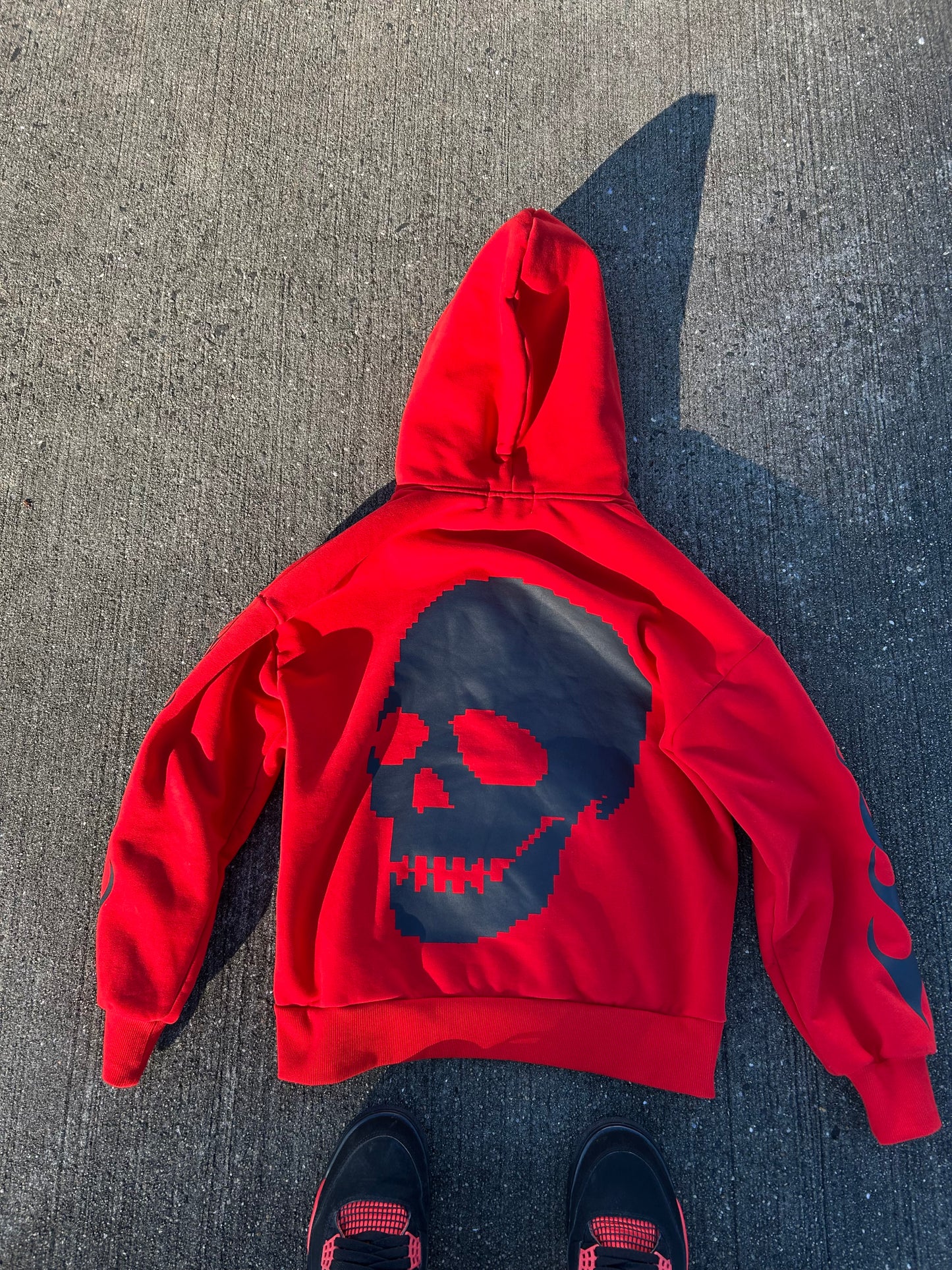 RED LOU SWEATSUIT